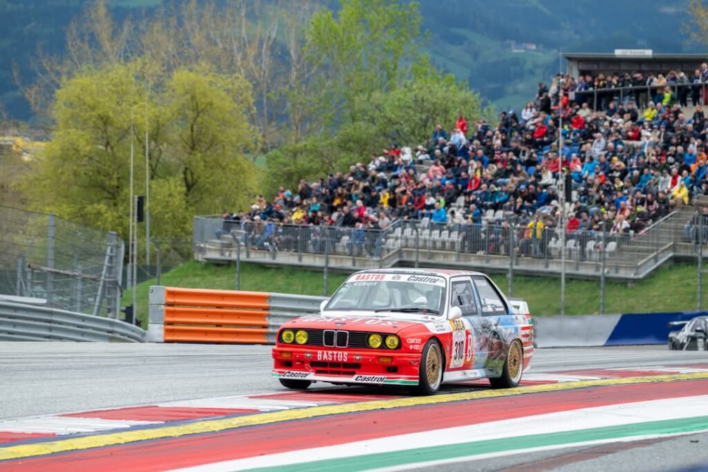 IRM R3 Felgenstern aus Aluminium am BMW M3 E30 von Christian Küberl im DTM-Stil der goldenen Ära, Irmler Racing.